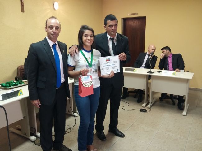 Entrega da medalha de Aluno Nota 10