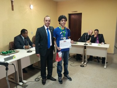 Entrega da medalha de Aluno Nota 10