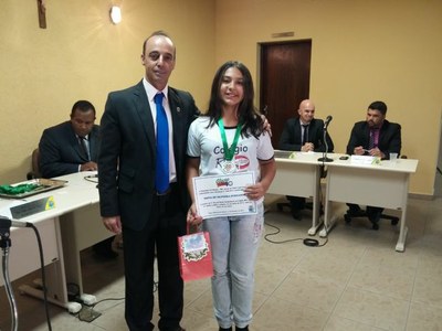 Entrega da medalha de Aluno Nota 10