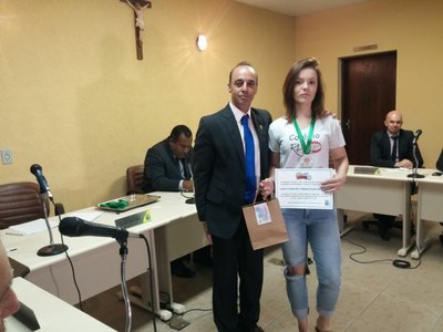 Entrega da medalha de Aluno Nota 10