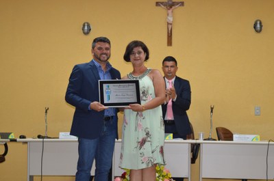 Entrega do Título de Mérito Educacional em 2019