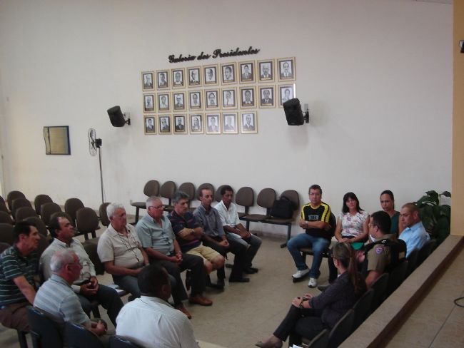 Reunião na Câmara Municipal em 28/03/2014